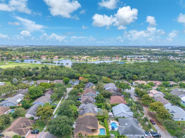 5143 NW 42nd Ter, Coconut Creek, FL 33073