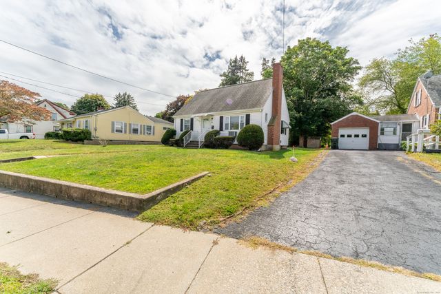 430 Vauxhall Street, New London, CT 06320