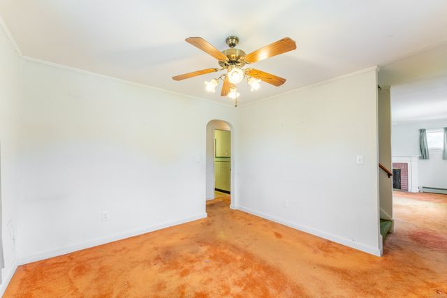 430 Vauxhall Street, New London, CT 06320