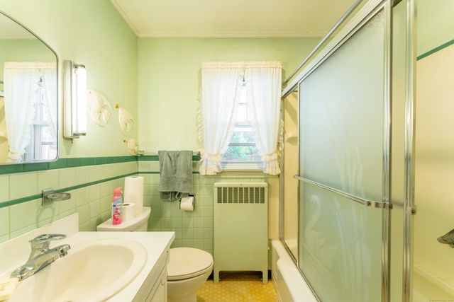 430 Vauxhall Street, New London, CT 06320