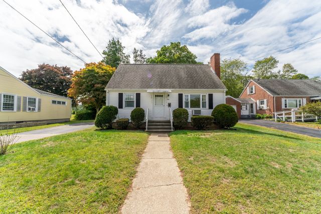 430 Vauxhall Street, New London, CT 06320