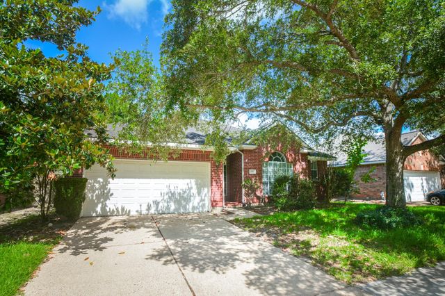 918 Tennyson Drive, Pearland, TX 77584