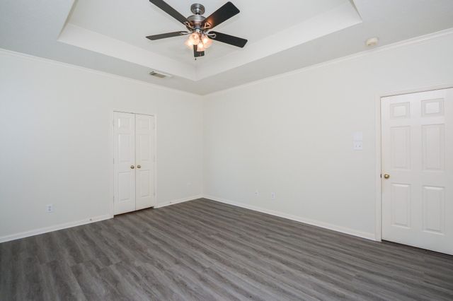 918 Tennyson Drive, Pearland, TX 77584
