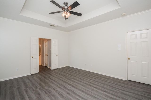 918 Tennyson Drive, Pearland, TX 77584