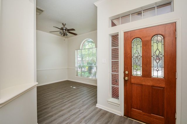 918 Tennyson Drive, Pearland, TX 77584
