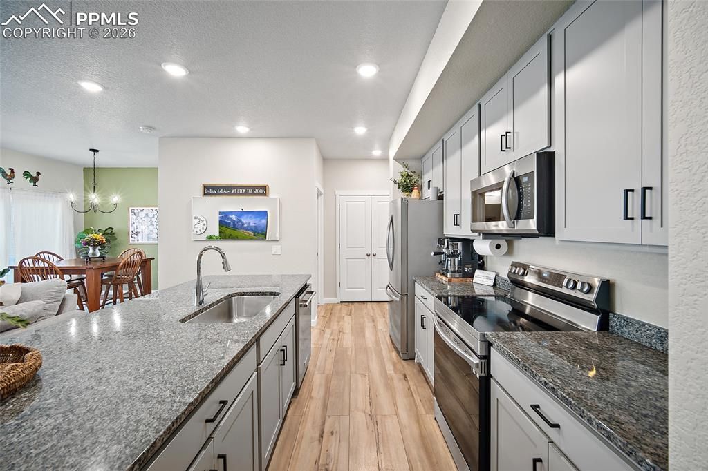 Image 13 of property listing at 8122 Grey Bark Way, Colorado Springs, CO 80908