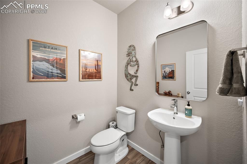 Image 16 of property listing at 8122 Grey Bark Way, Colorado Springs, CO 80908