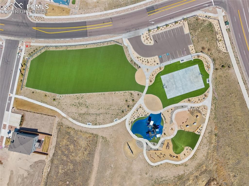 Image 40 of property listing at 8122 Grey Bark Way, Colorado Springs, CO 80908