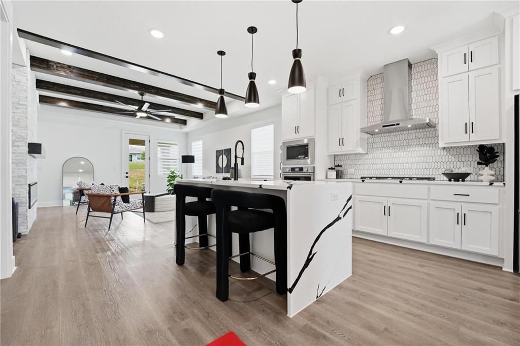 1219 Saddle Court, Raymore, MO 64083