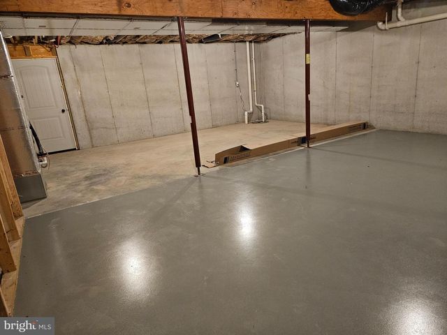 233 WOODRIDGE DR, Shippensburg, PA 17257