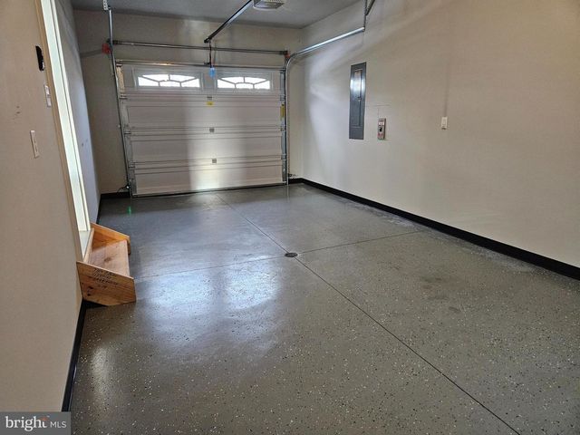 233 WOODRIDGE DR, Shippensburg, PA 17257