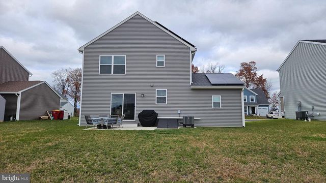233 WOODRIDGE DR, Shippensburg, PA 17257