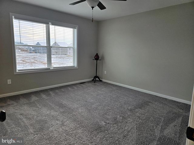 233 WOODRIDGE DR, Shippensburg, PA 17257