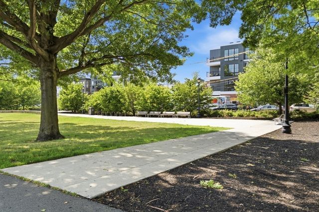 28 Geneva St 206, Boston, MA 02128