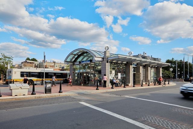 28 Geneva St 206, Boston, MA 02128