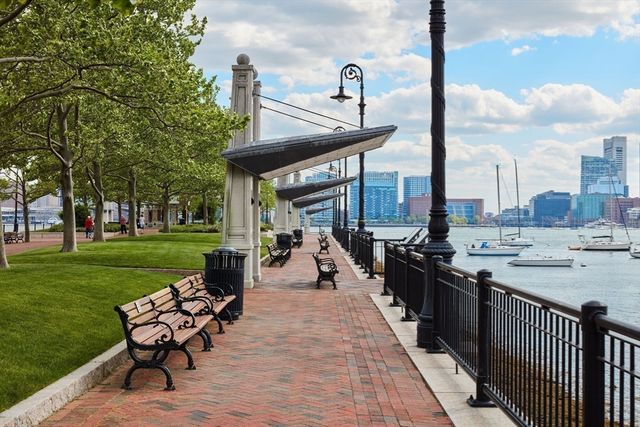 28 Geneva St 206, Boston, MA 02128