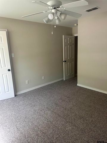100 Leamington Spa, Whitehouse, TX 75791