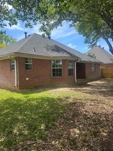 100 Leamington Spa, Whitehouse, TX 75791