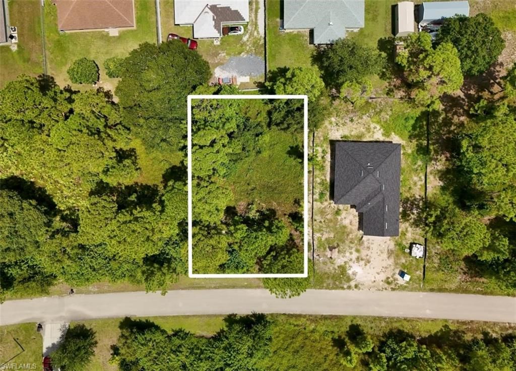 523 Summit AVE S, LEHIGH ACRES, FL 33974 — exterior