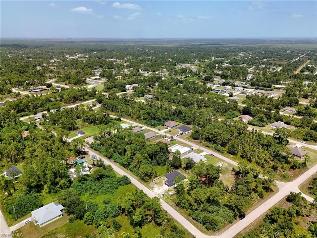 523 Summit AVE S, LEHIGH ACRES, FL 33974 — photo 3