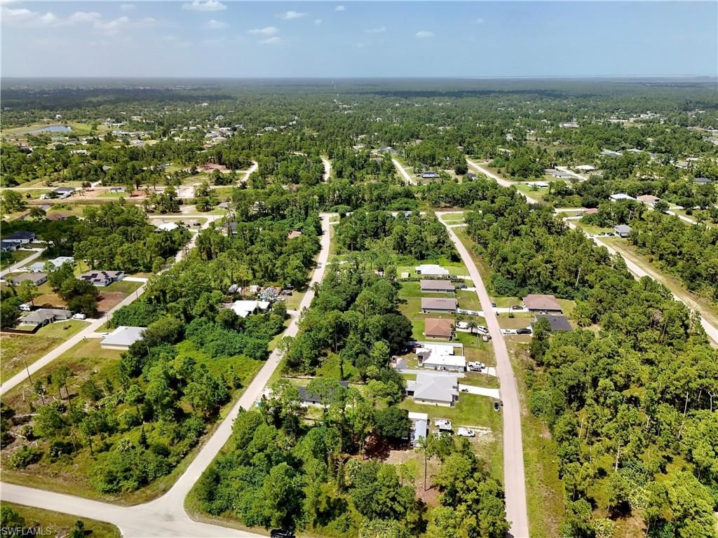 523 Summit AVE S, LEHIGH ACRES, FL 33974 — photo 4