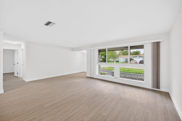 2241 SW 67th Lane, Miramar, FL 33023