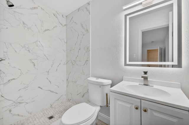 2241 SW 67th Lane, Miramar, FL 33023