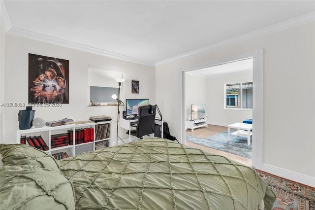 8617 SW 68th Ct 23, Pinecrest, FL 33156