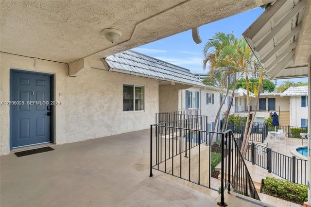 8617 SW 68th Ct 23, Pinecrest, FL 33156