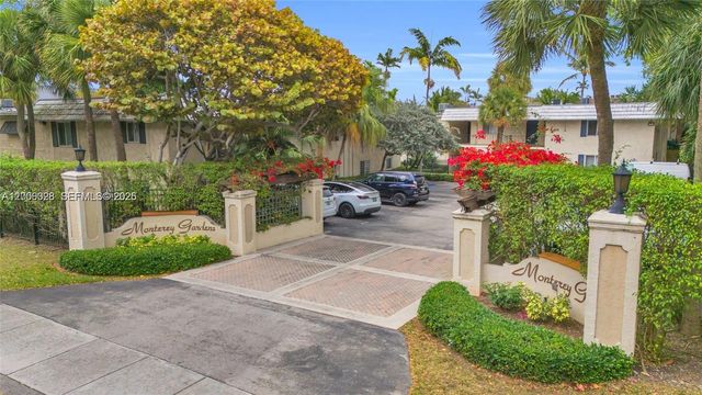 8617 SW 68th Ct 23, Pinecrest, FL 33156