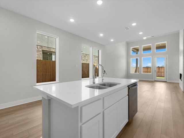 9702 Poinsettia Haven Lane, Richmond, TX 77407