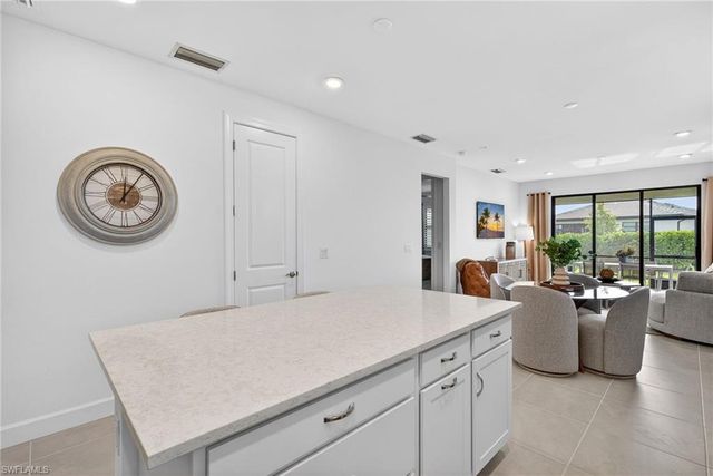 1918 Mesa LN, Naples, FL 34120