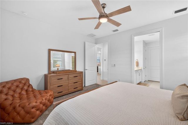 1918 Mesa LN, Naples, FL 34120