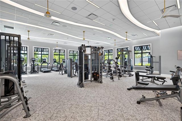 1918 Mesa LN, Naples, FL 34120