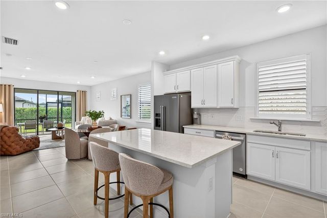 1918 Mesa LN, Naples, FL 34120