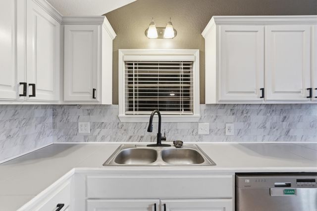 523 W K Avenue, North Little Rock, AR 72116