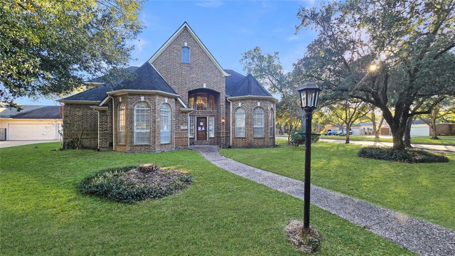 19223 Foxtree Lane, Houston, TX 77094