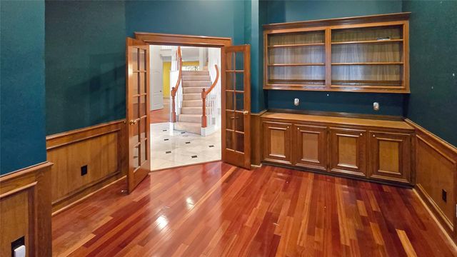 19223 Foxtree Lane, Houston, TX 77094