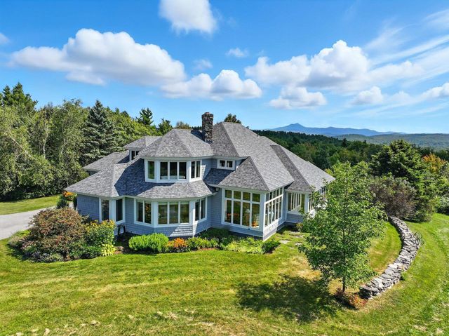 699 Nob Hill Road, Williston, VT 05495