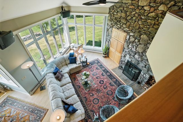 699 Nob Hill Road, Williston, VT 05495
