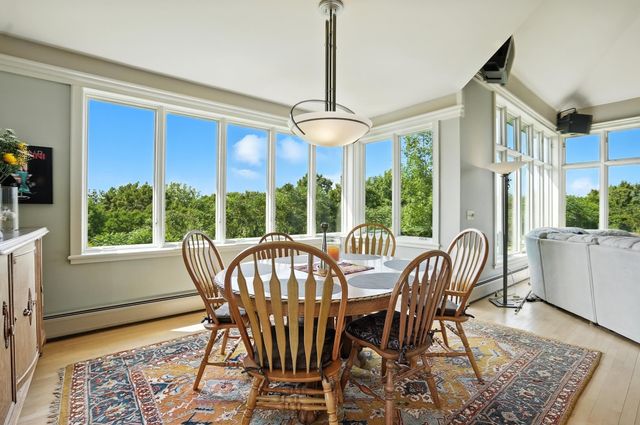 699 Nob Hill Road, Williston, VT 05495