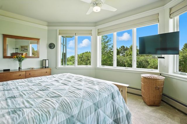 699 Nob Hill Road, Williston, VT 05495