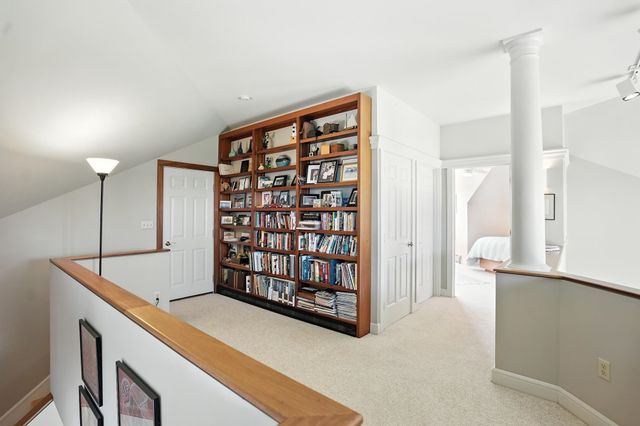 699 Nob Hill Road, Williston, VT 05495