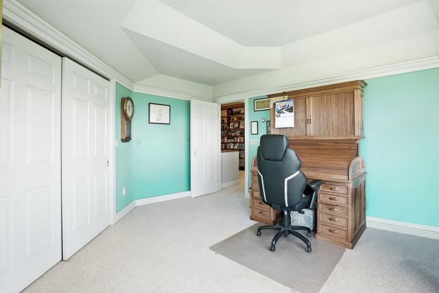699 Nob Hill Road, Williston, VT 05495