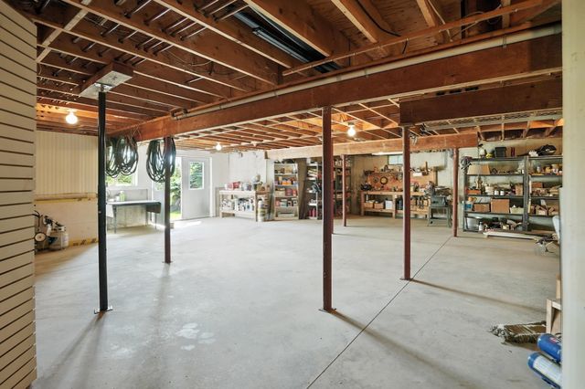 699 Nob Hill Road, Williston, VT 05495