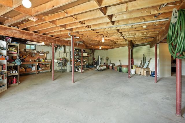 699 Nob Hill Road, Williston, VT 05495