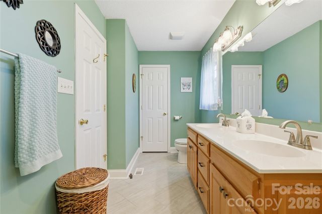 6497 FLY A WAY Drive, Denver, NC 28037