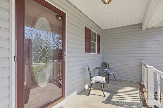 6497 FLY A WAY Drive, Denver, NC 28037