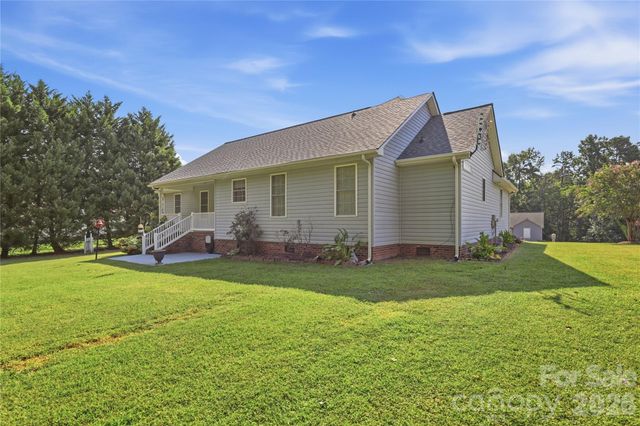 6497 FLY A WAY Drive, Denver, NC 28037