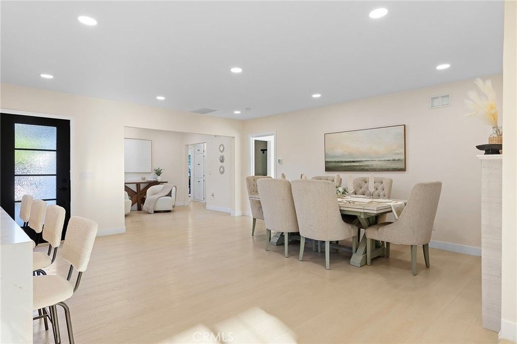 Image 18 of property listing at 1019 N Cambria Place, Anaheim, CA 92801
